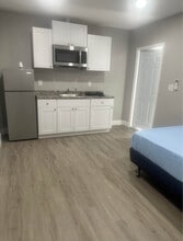 12279 Florida Woods Ln, Unit 1 in Orlando, FL - Foto de edificio - Building Photo