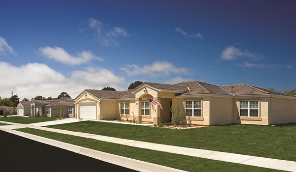 Vandenberg Family Homes in Lompoc, CA - Foto de edificio