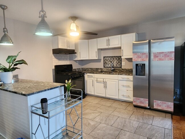 property at 7316 Donnell Pl