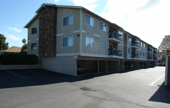 Sandlewood Apartments in Sunnyvale, CA - Building Photo - Building Photo