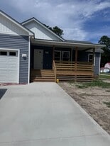 997 Burnside Rd in Manteo, NC - Building Photo