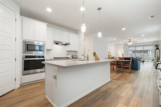 181 Fluttermill Loop in Liberty Hill, TX - Building Photo - Building Photo