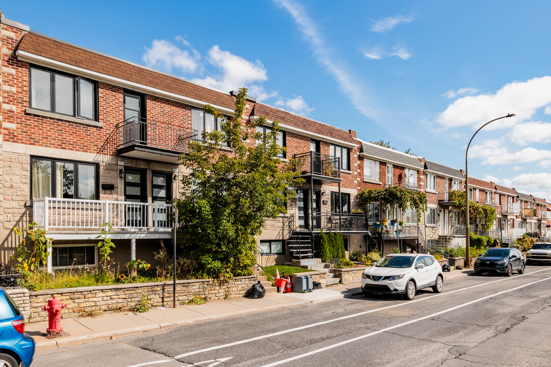 2163 Girouard Av in Montréal, QC - Building Photo