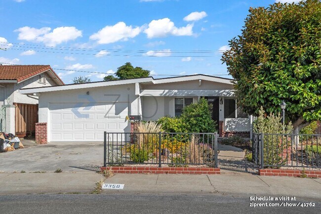 property at 3350 Pepper Tree Ln