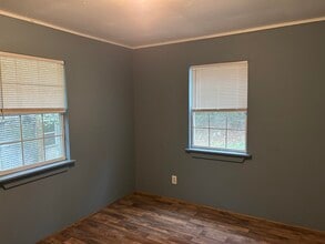 2406 Country Club Dr in Tallahassee, FL - Building Photo - Building Photo