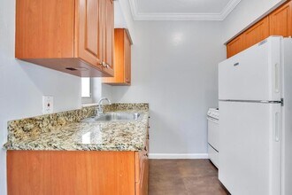 521 NE 82nd Terrace in Miami, FL - Foto de edificio - Building Photo