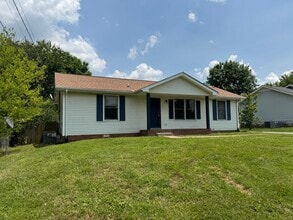 579 Joshua Dr in Clarksville, TN - Building Photo - Building Photo