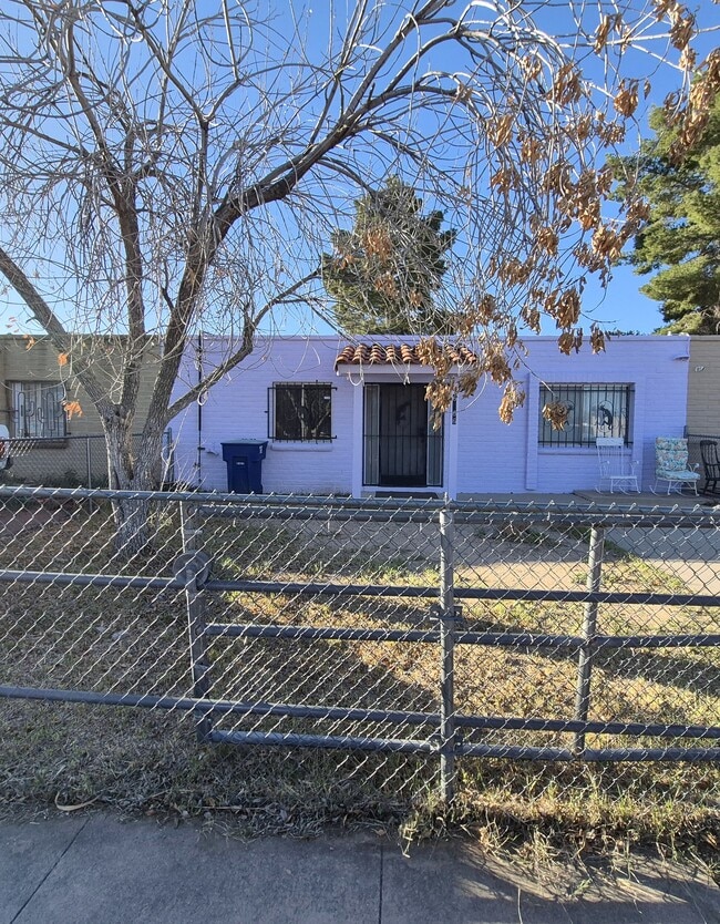 property at 6566 E Hawk Dr