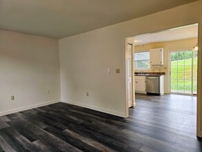 396 Cardinal Rd in Lititz, PA - Building Photo - Building Photo