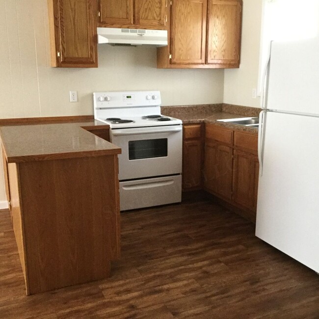 property at 208 W Austin St