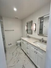 1721 Kingsgate Ct, Unit kingsgate in Alexandria, VA - Foto de edificio - Building Photo