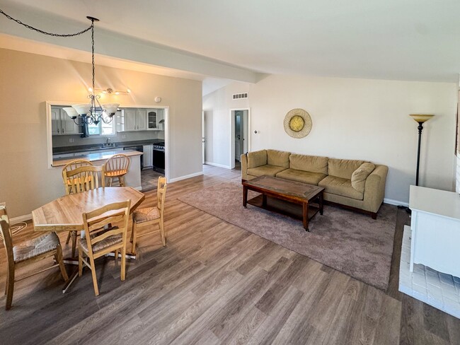 property at 3116 Cabrillo Mesa Dr