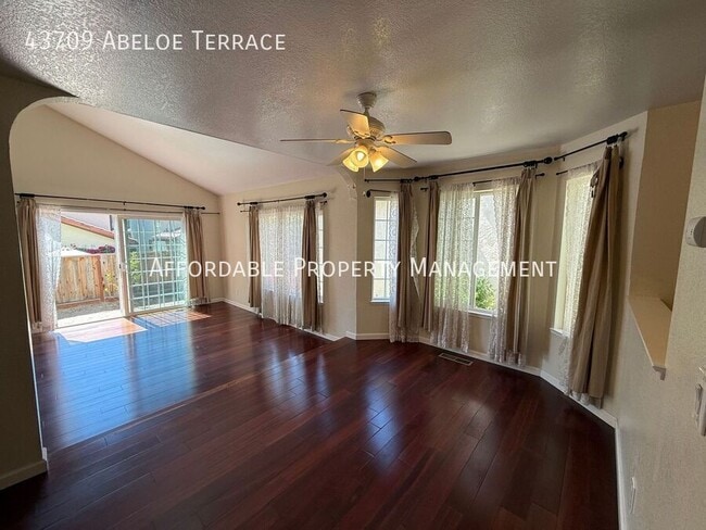 43709 Abeloe Terrace in Fremont, CA - Building Photo - Building Photo