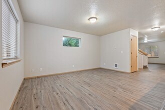 12606 SE Ramona St in Portland, OR - Building Photo - Building Photo