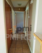 1014 French Ave in Edinburg, TX - Foto de edificio - Building Photo