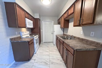 652 S Mesa Dr-Unit -652 in Mesa, AZ - Building Photo - Building Photo