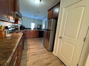 2466 Dog Leg Dr in Winston-Salem, NC - Building Photo - Building Photo