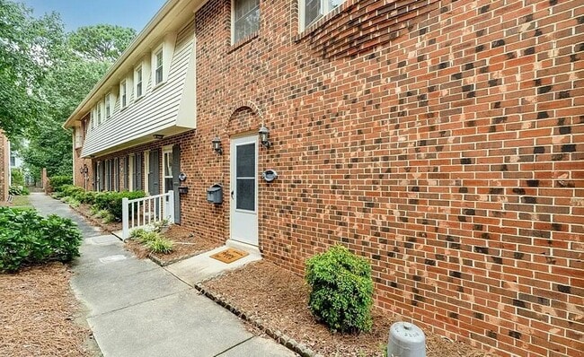 property at 627 W Front St