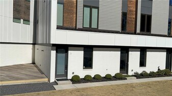 2424 Memorial Dr SE in Atlanta, GA - Building Photo