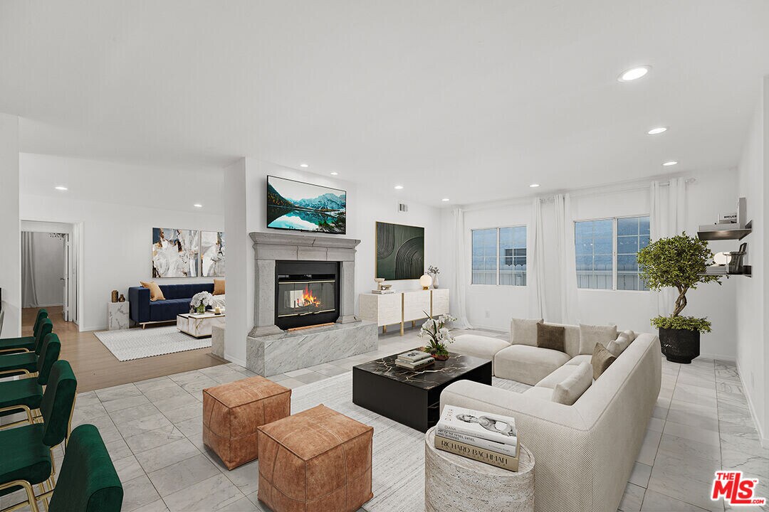 4442 St Clair Ave in Los Angeles, CA - Building Photo