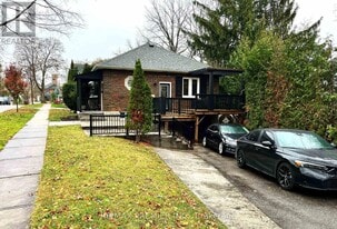 115 Raglan St in Newmarket, ON - Building Photo