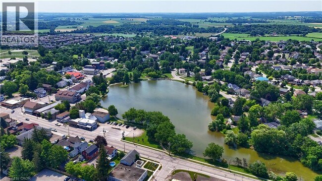 1206 Queens Bush Rd in Wellesley, ON - Building Photo - Building Photo