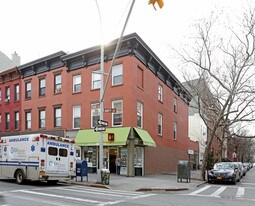 162 Court St in Brooklyn, NY - Building Photo