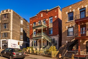 2541-2543 Fullum St in Montréal, QC - Building Photo