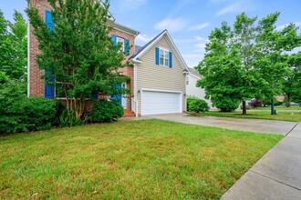 1408 Lindenberg Square in Wake Forest, NC - Foto de edificio - Building Photo