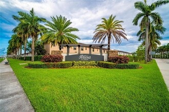 11426 SW 250th St in Homestead, FL - Building Photo - Building Photo