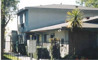 1396 Randy St in Upland, CA - Building Photo