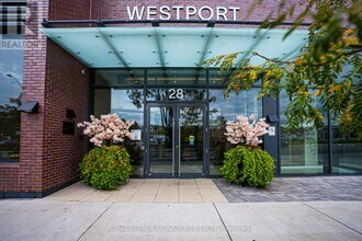 28 Ann St in Mississauga, ON - Building Photo - Building Photo