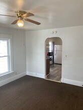 817 Hess Ave, Unit up in Erie, PA - Building Photo - Building Photo