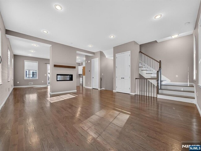 property at 26 Roosevelt Dr