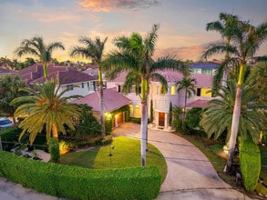 961 Banyan Dr in Delray Beach, FL - Building Photo - Building Photo