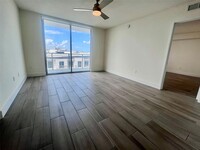 1000 NW 7th St, Unit 610 in Miami, FL - Building Photo - Building Photo