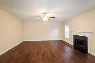 4182 Arabian Way SW in Snellville, GA - Building Photo - Building Photo