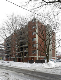 Maclaren O'Connor Place in Ottawa, ON - Building Photo - Building Photo