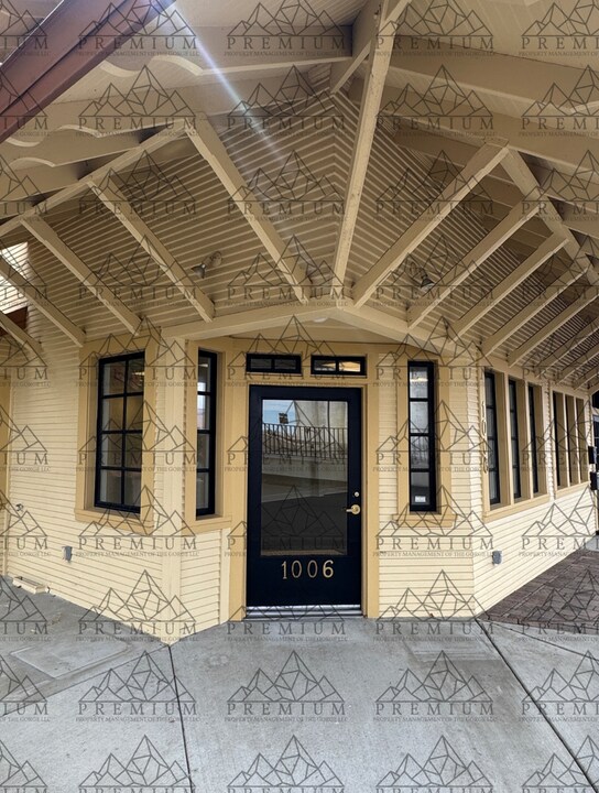 1006 E 2nd St in The Dalles, OR - Building Photo
