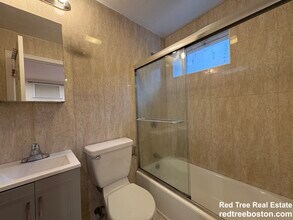 69 Babcock St in Brookline, MA - Building Photo - Building Photo