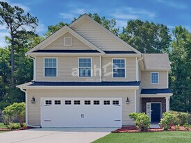 118 Maywood Drive in Moncks Corner, SC - Building Photo