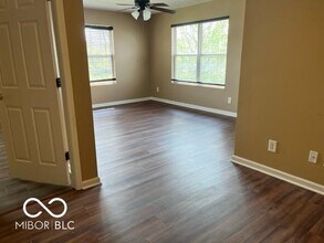 10927 Lemongrass Dr in Zionsville, IN - Building Photo - Building Photo