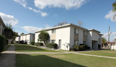 Three Fountains in Jacksonville, FL - Building Photo - Building Photo