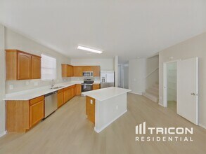 45707 W Guilder Ave in Maricopa, AZ - Foto de edificio - Building Photo