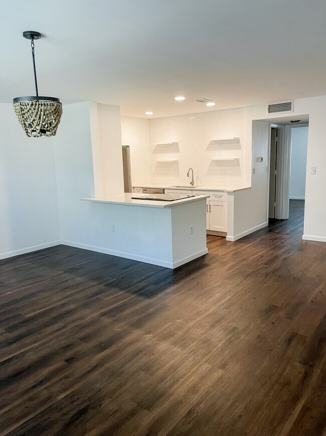 4315 Aegean Dr, Unit 156C in Tampa, FL - Building Photo - Building Photo