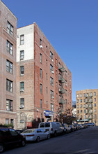 5-21 Sherman Ave in New York, NY - Foto de edificio - Building Photo