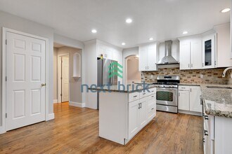 18105 15th Ave W in Lynnwood, WA - Building Photo - Building Photo