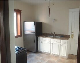 541 W 9th St in Erie, PA - Building Photo - Building Photo