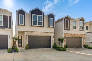 1517 Canter Bayou Way in Houston, TX - Building Photo