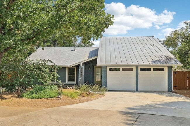 10003 Barrington Cove in Austin, TX - Building Photo - Building Photo
